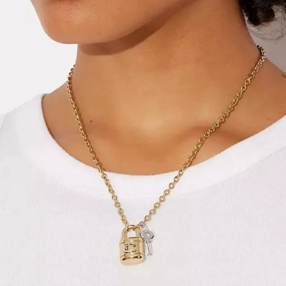 New! Signature Gold/ Silver  Padlock And Key Necklace - Picture 2 of 11